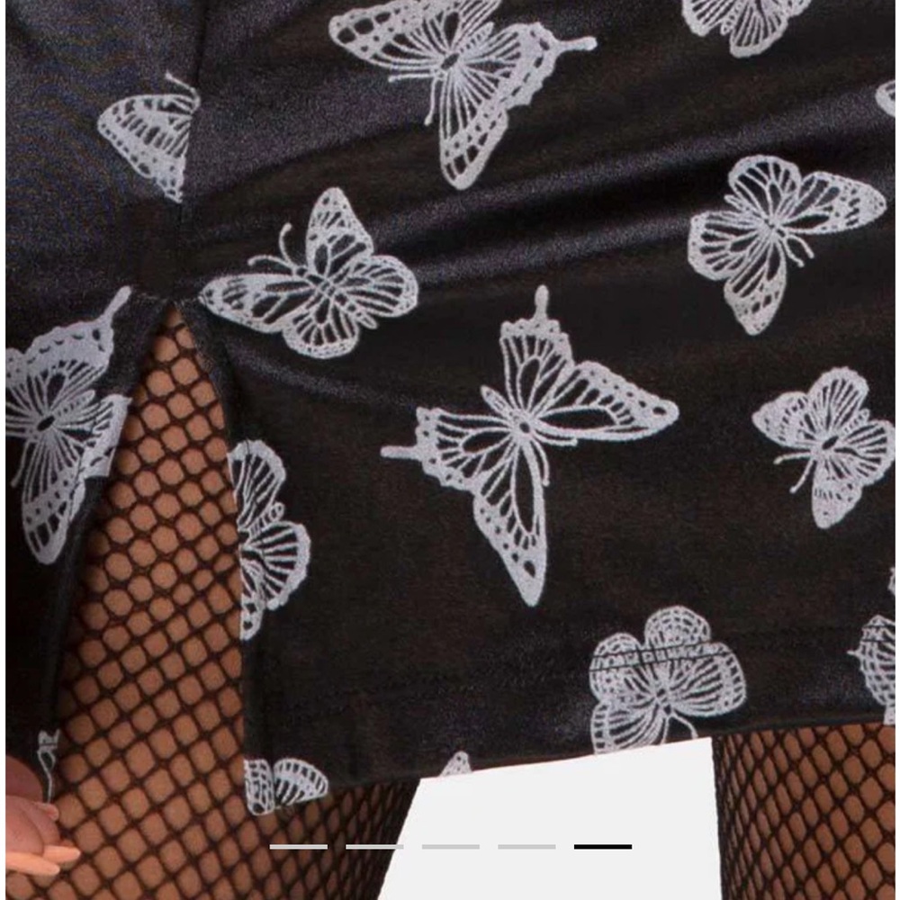 NWT Motel Zaid Mini Skirt in Black Butterfly Flock sz XS - Picture 4 of 10